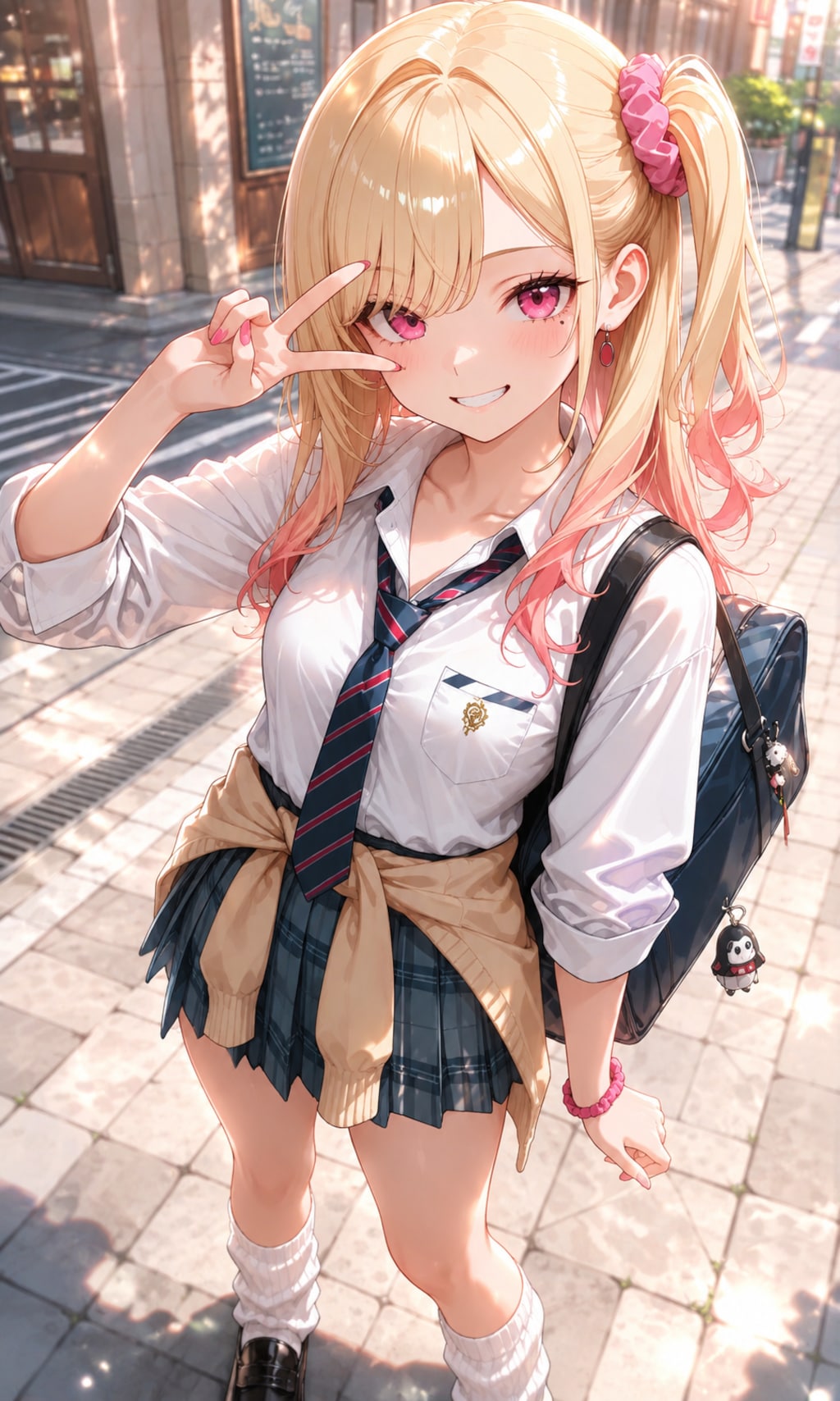 目元で横ピース( ˙꒳​˙ )v