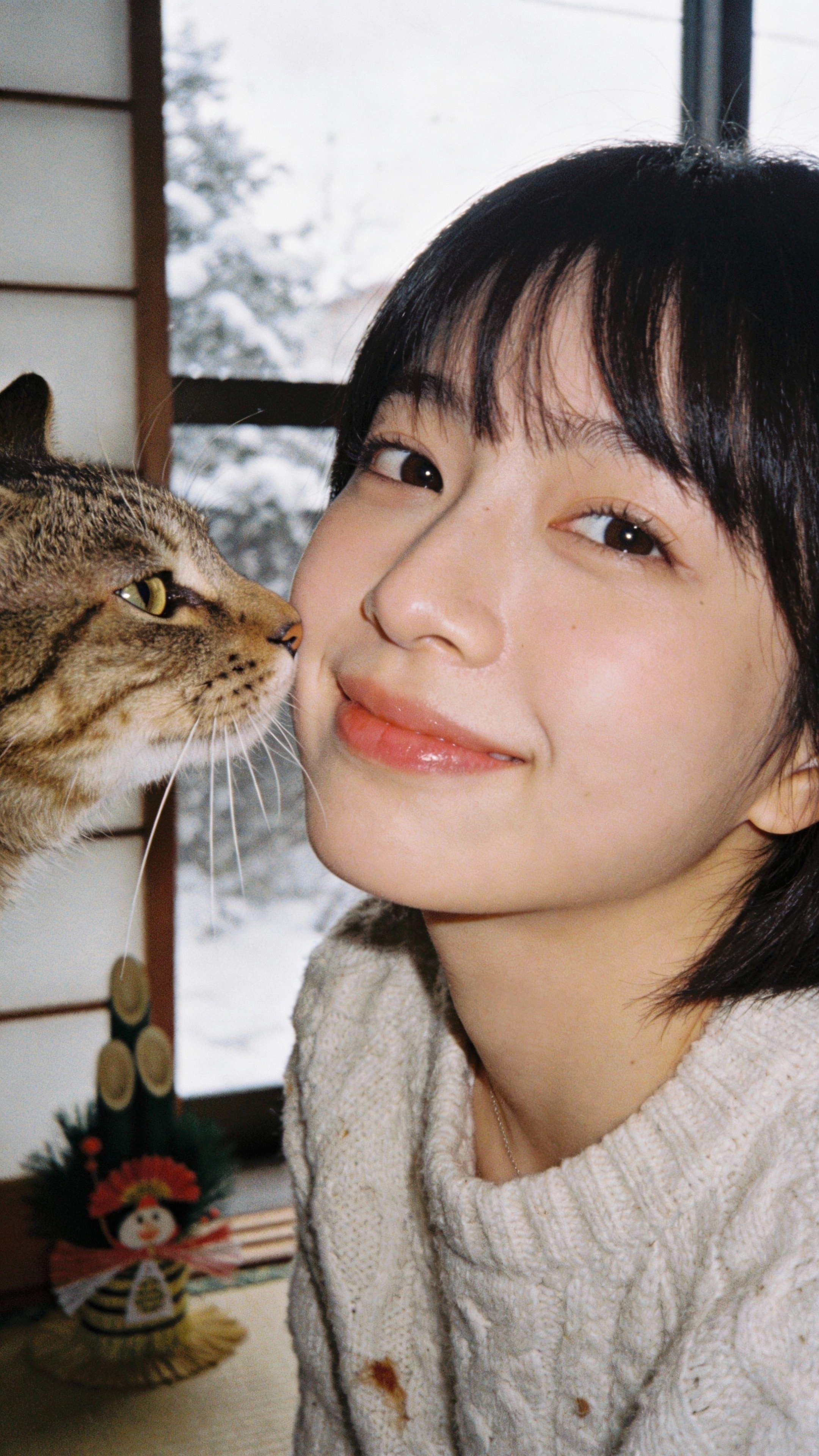 Whisker's Touch at Noon | の人気AIイラスト・グラビア