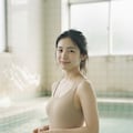 ベージュの水着 5枚目