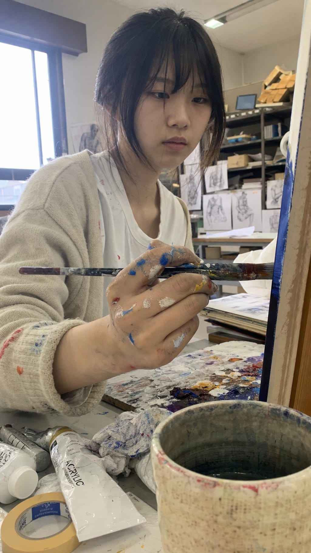 Colors on My Hands, Dreams on the Canvas