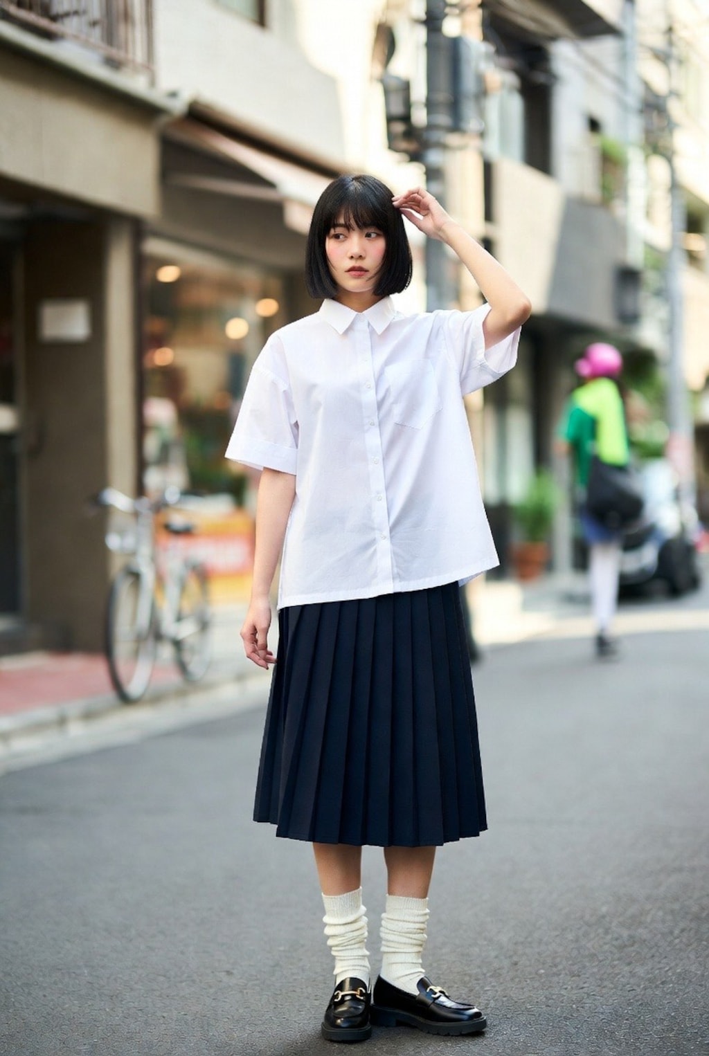 ボブカットの女子３