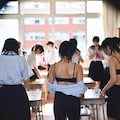 望遠レンズで教室を… (3) 2枚目