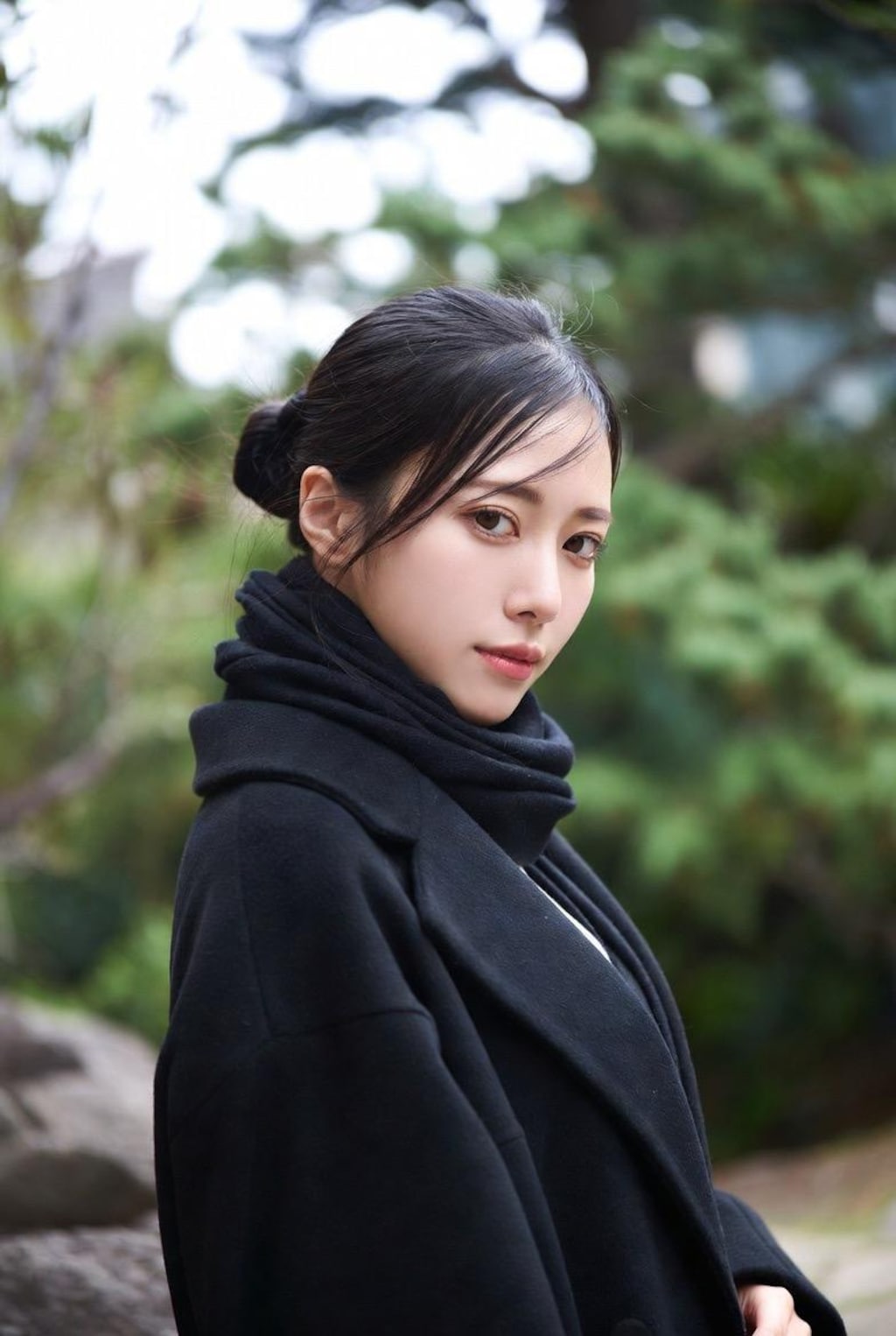 黒コートの女の子