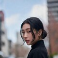 黒コートの女の子 3枚目