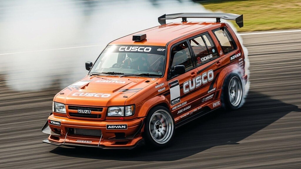 クスコいすゞビッグホーンのドリ車