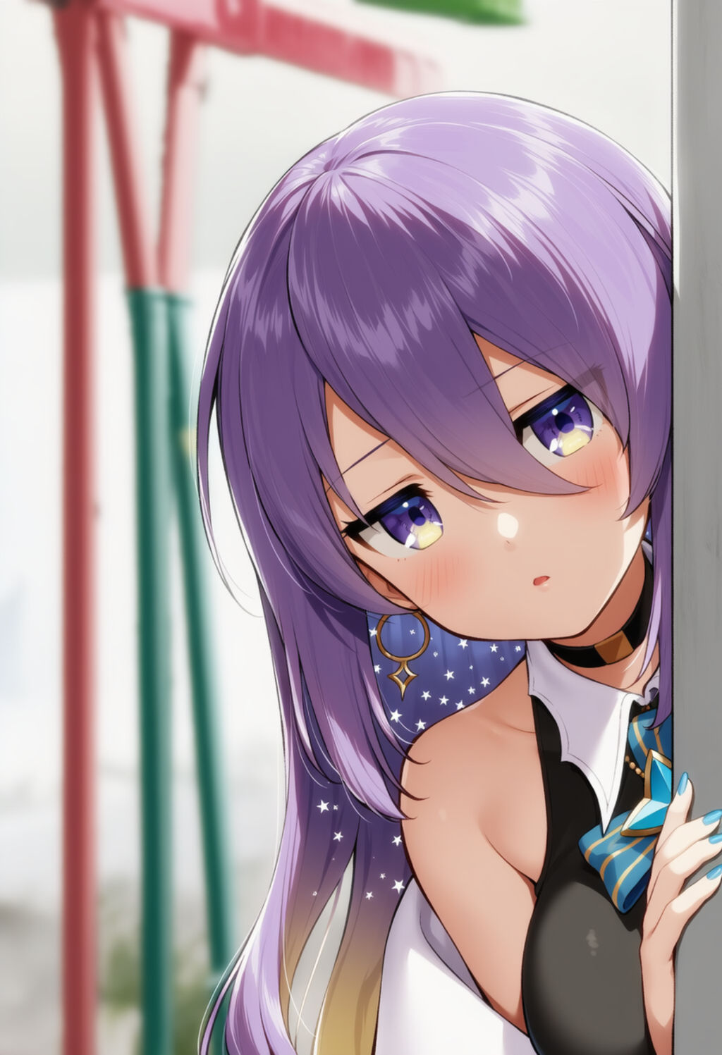 ムーナが物陰からジッと見つめているだけ