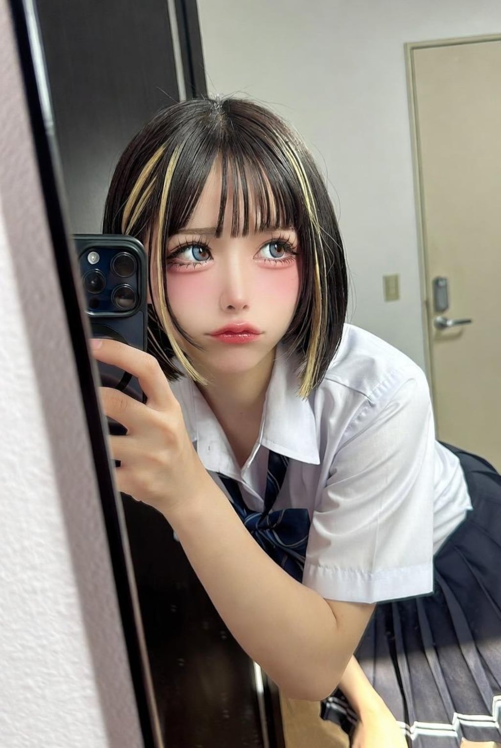 金髪ボブギャル