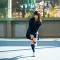 片足を上げている女学生 9枚目