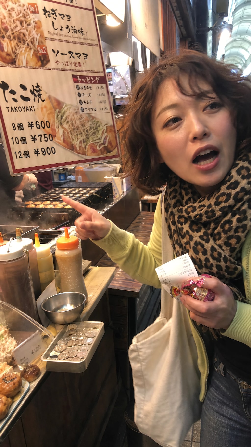 Candy Hand in Osaka Alley