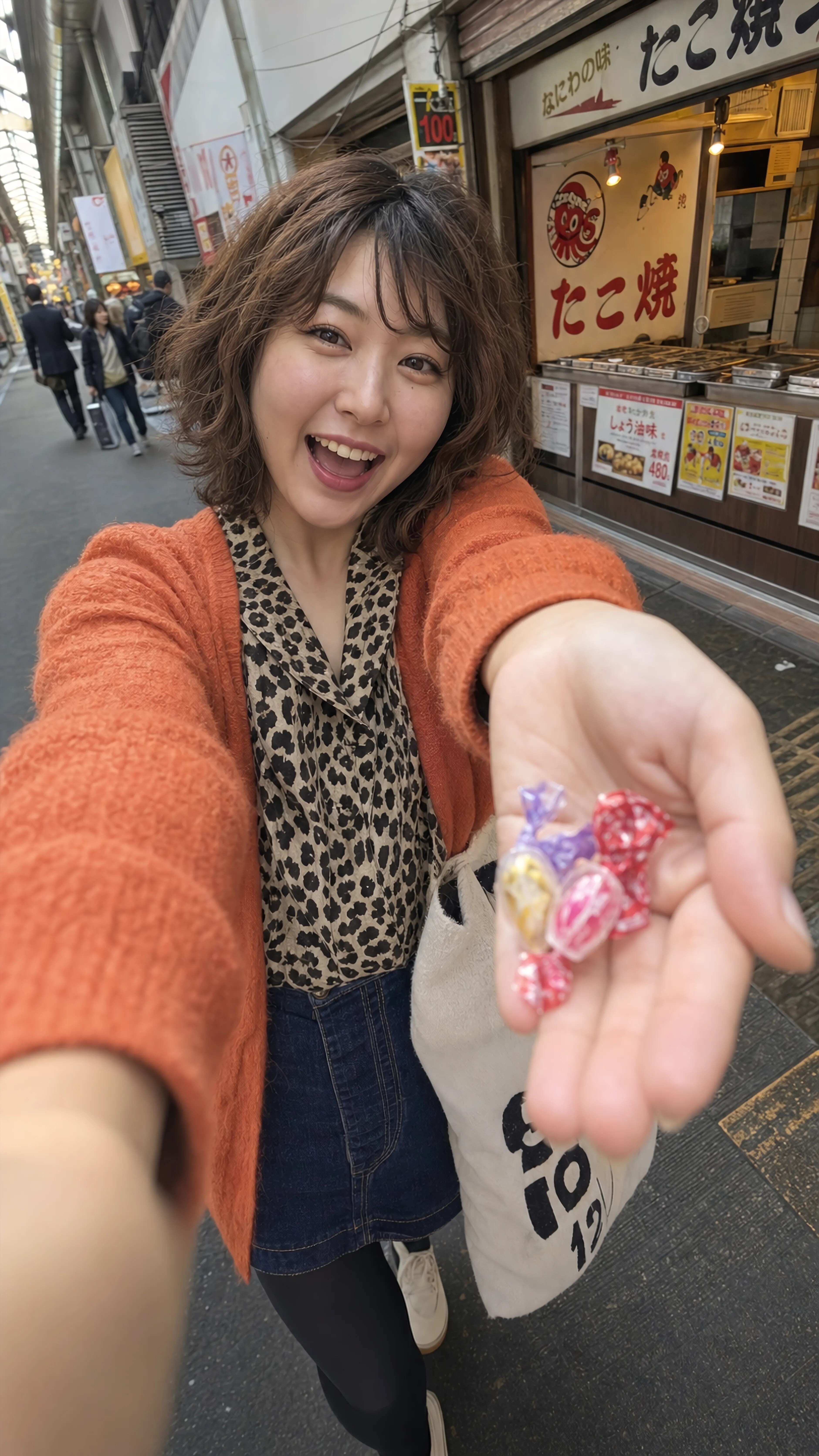 Candy Hand in Osaka Alley | の人気AIイラスト・グラビア