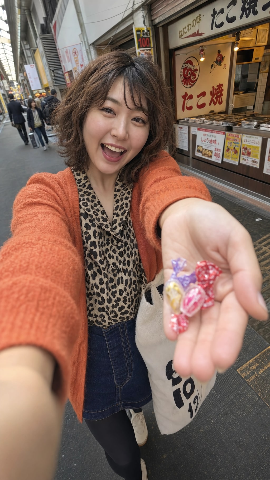 Candy Hand in Osaka Alley