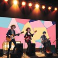 ロックバンド「黒づくめ」 4枚目
