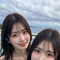 プールに遊びに来た女の子達が全裸で自撮りする 3枚目
