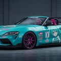 初音ミク痛車GRスープラオープンカー 2枚目