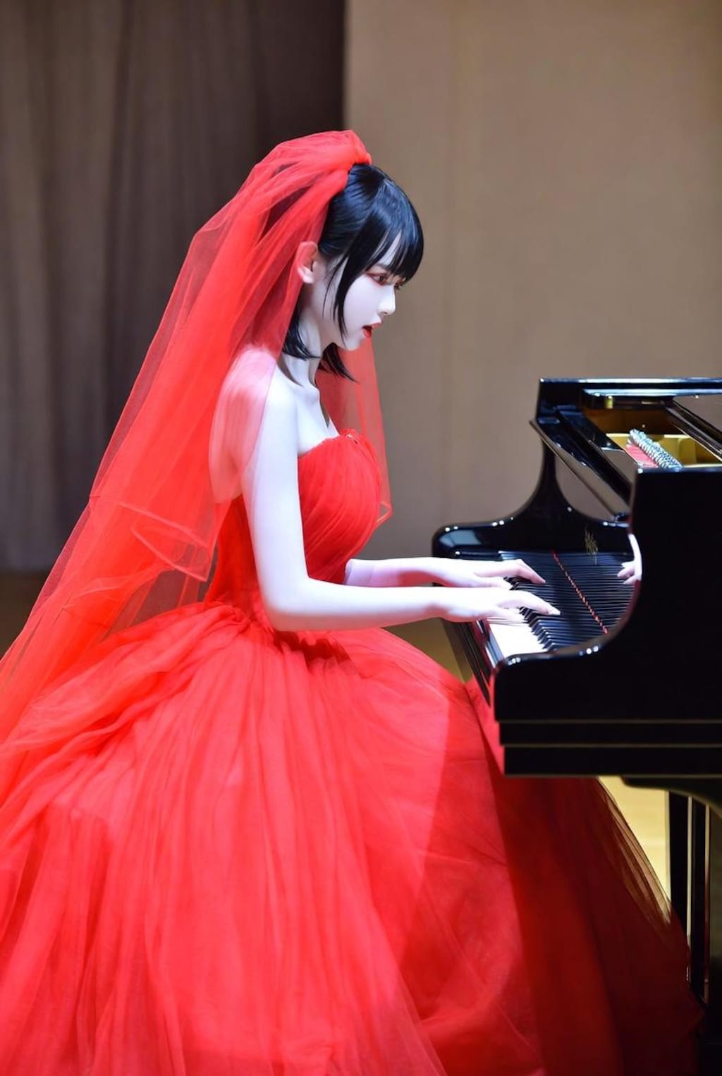 とあるゲームの実写版的な