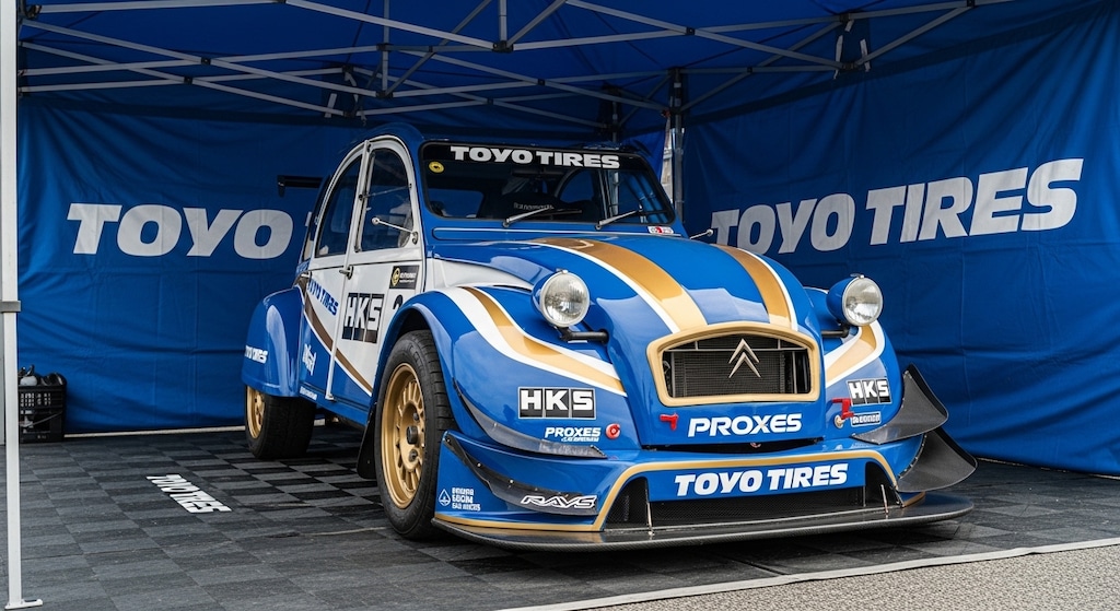 トーヨータイヤシトロエン2CV