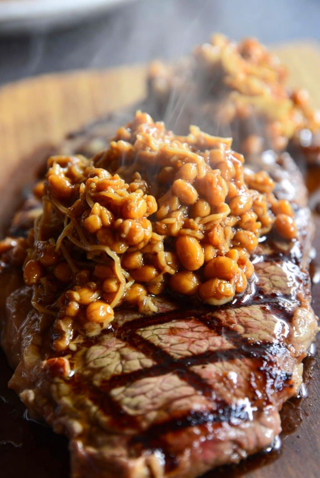 ヒレステーキ ～納豆のプロヴァンス風ソース仕立て～