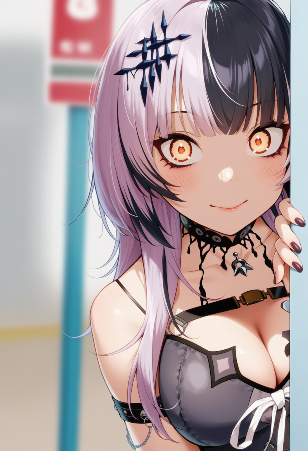 シオリちゃんが物陰からジッと見つめているだけ