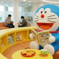 読書するドラえもん 4枚目