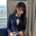電車でたくし上げJK01 3枚目