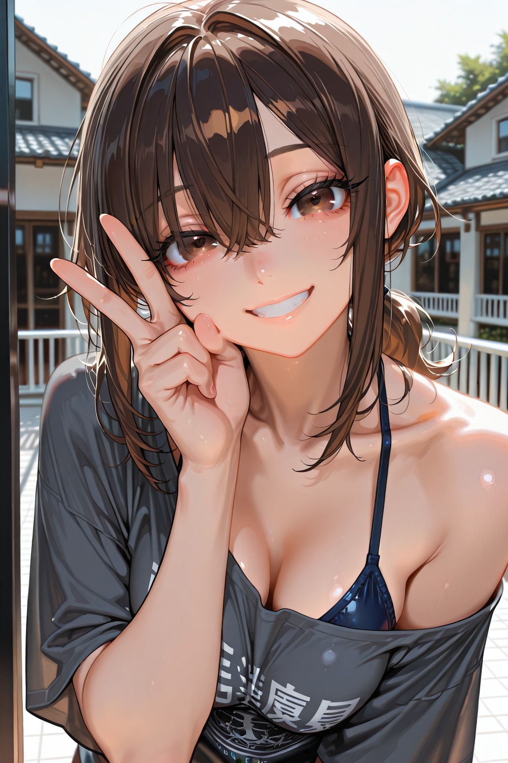 Tシャツの下は