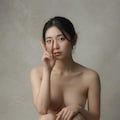 しゃがみピース 2枚目