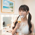 ある大学のミスコンテスト03：控室でソフトクリーム 5枚目