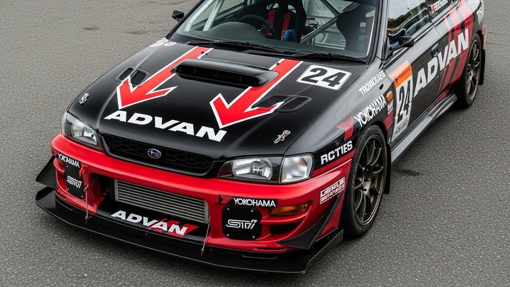 アドバンインプレッサレーシングカー