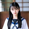 制服たくし上げ 3枚目