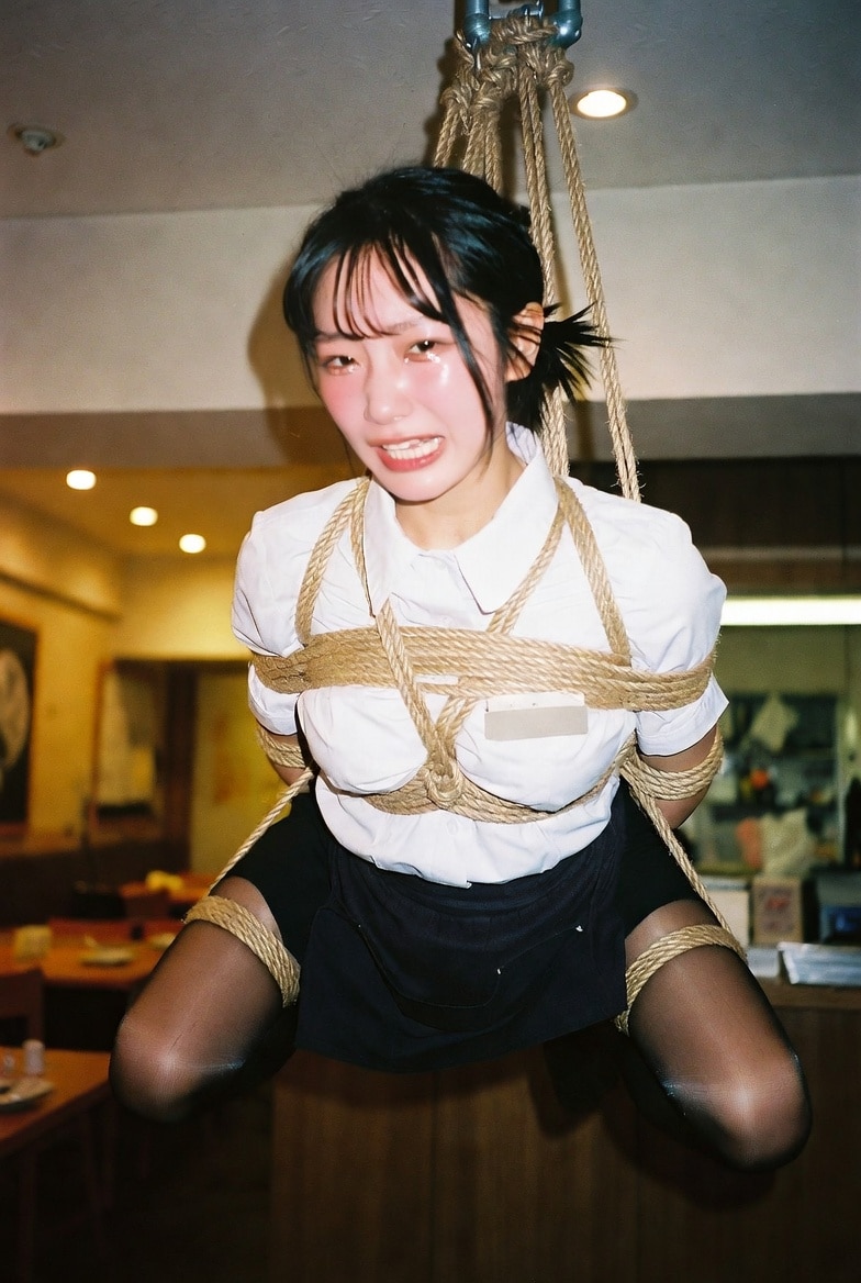 ファミレス緊縛①