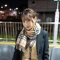 冬のホームで女子高生 6枚目