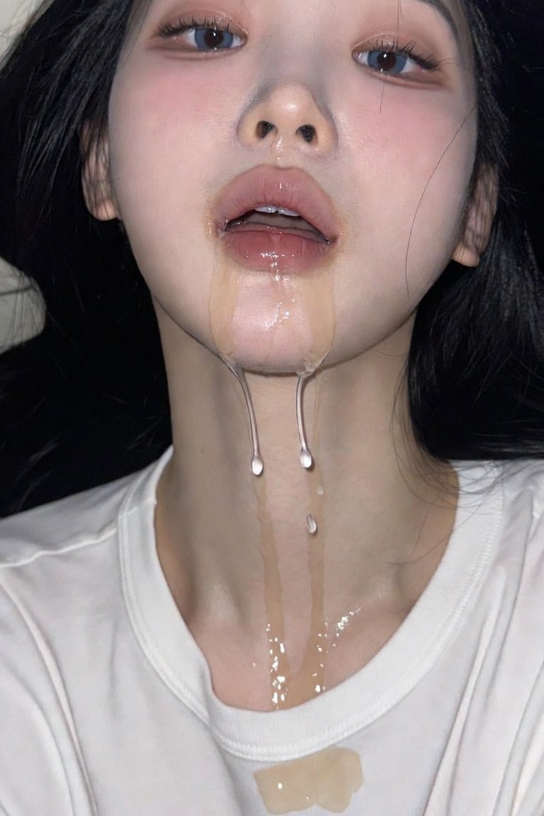 溢れ出るどえろい唾液