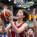 女子バスケットボール 2枚目