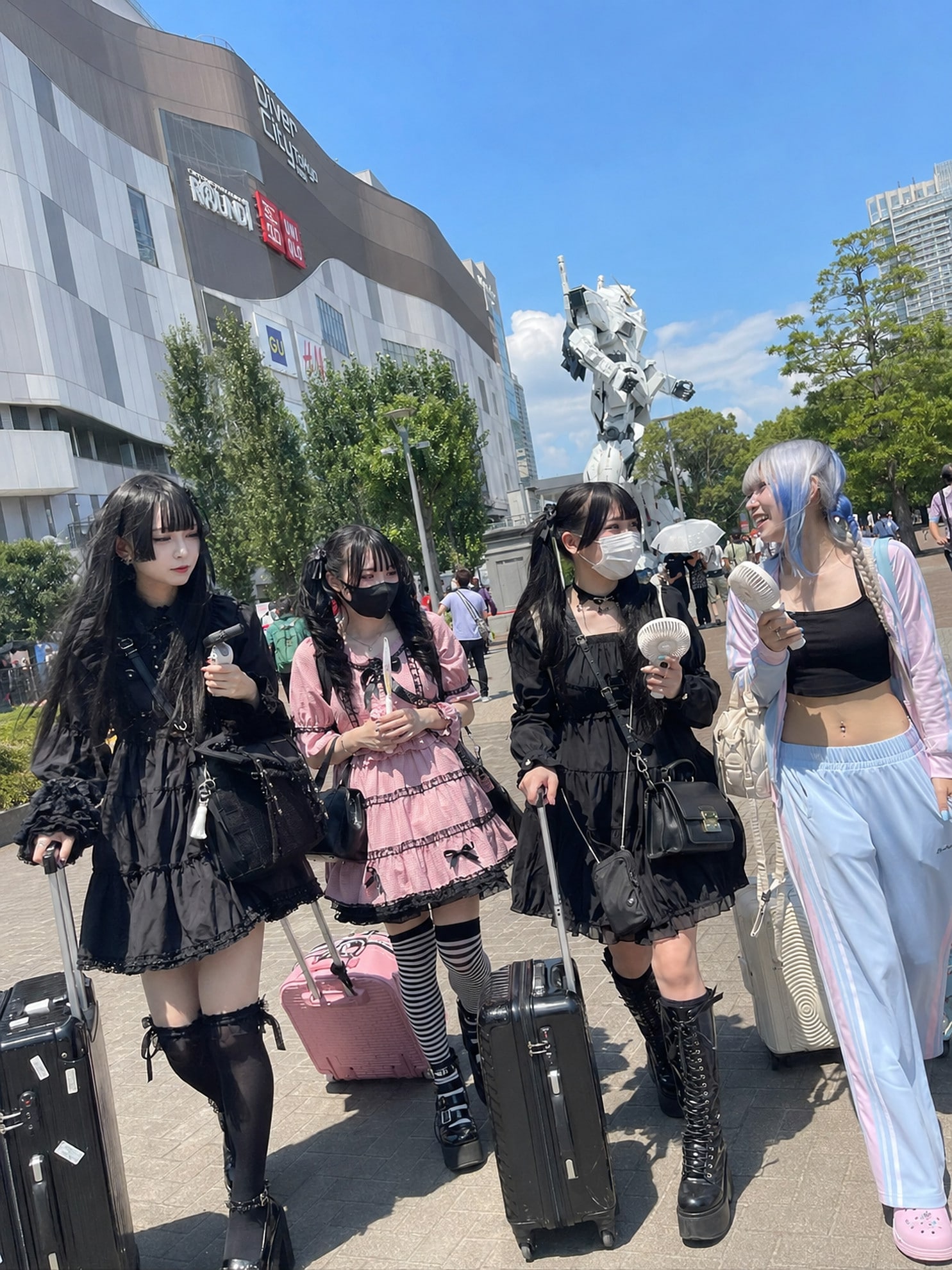 【CIF2026】アイドル出勤します～ダーク系アイドル編～(煩悩主催「ちちぷいアイドルフェスティバル2026」エントリー作品)