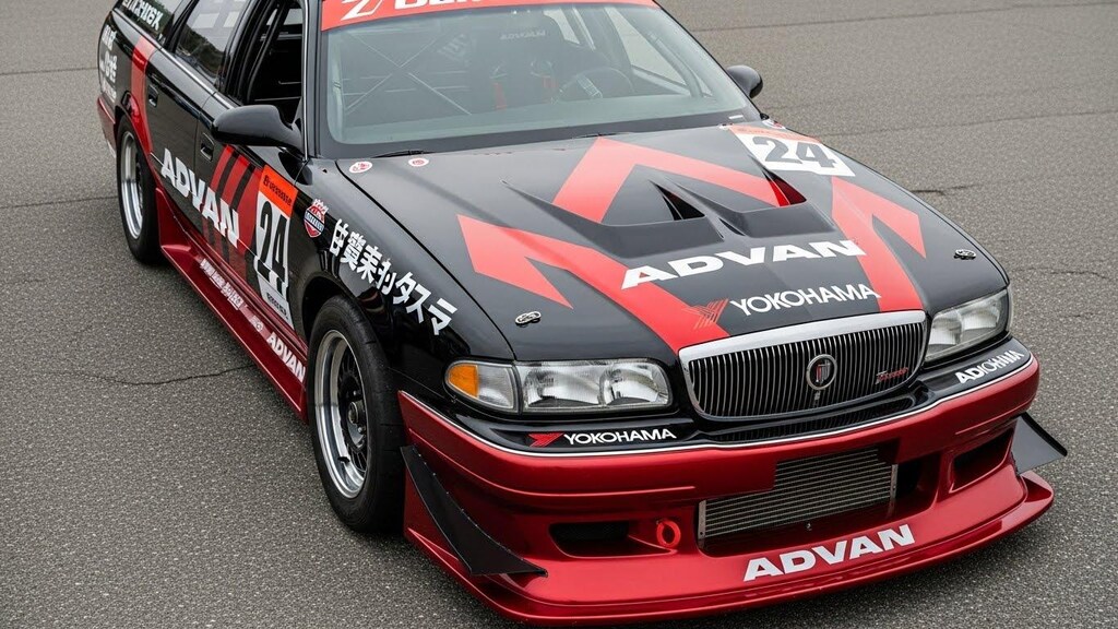 アドバンビューイックワゴンレーシングカー