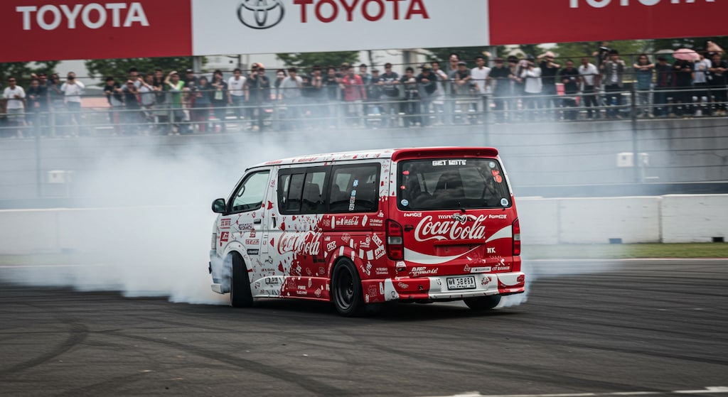 コカ・コーラハイエースのドリ車