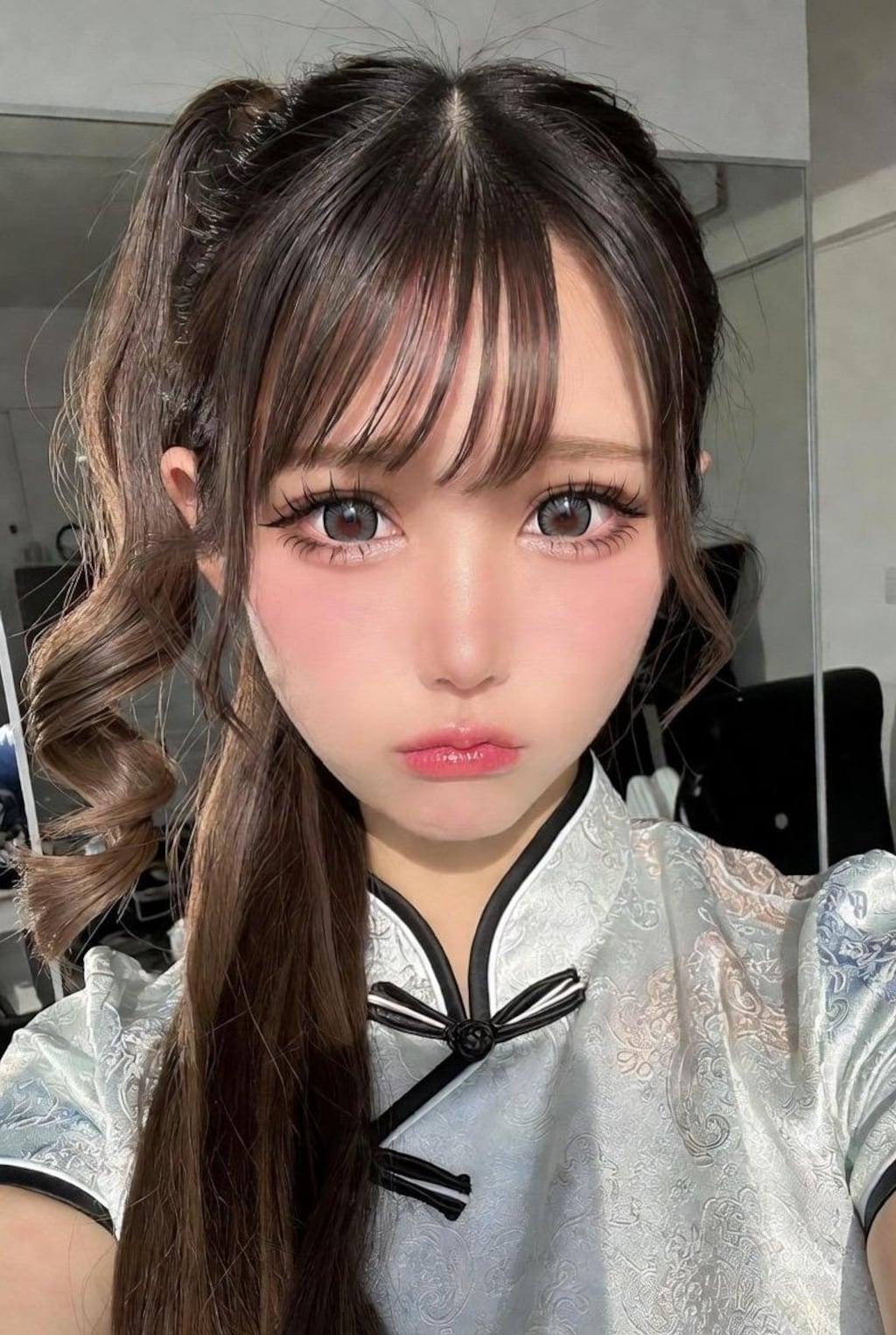 チャイナ服ギャル