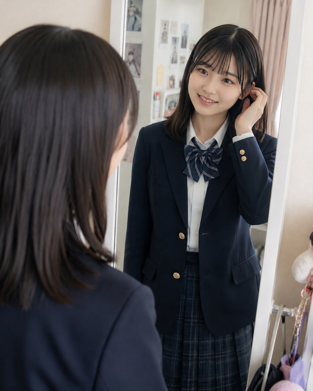 鏡に映る女の子