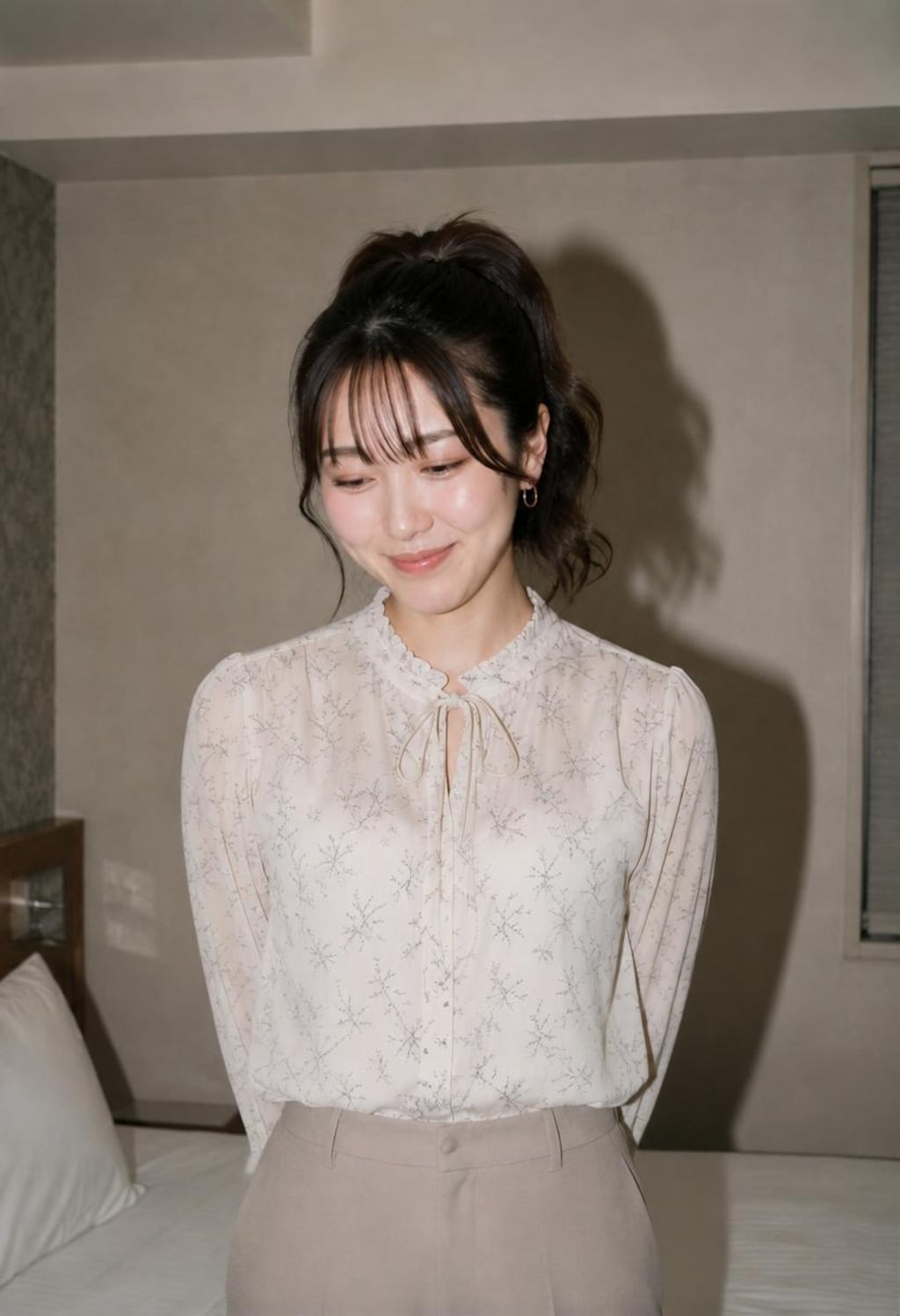 お堅い仕事の女性の私服グラビア