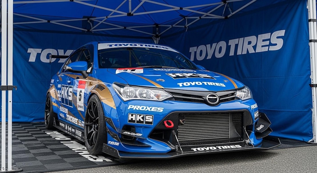 トーヨータイヤカローラアクシオ