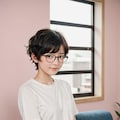 眼鏡女子の朝 2枚目