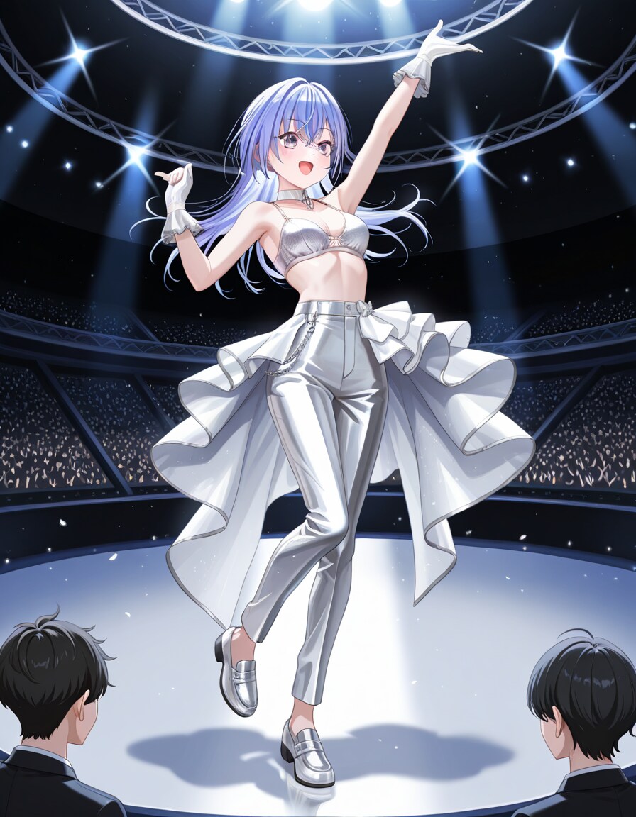 白メタリック衣装の鈴木羽那さん