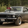 マッドマックスに出てきそうな車 4枚目