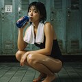 競泳美女、ロッカー、タオル、ドリンク 2枚目