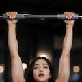 剛毛筋肉女子のトレーニング風景 4枚目