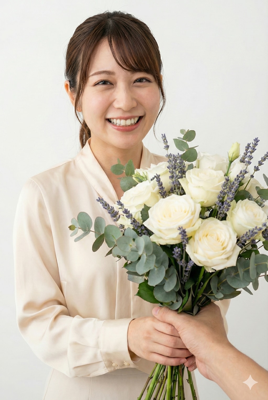 【POV】「え、私に…？」日頃の感謝を込めて、彼女に花束をサプライズ。