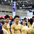 （新基準）モーターショーコンパニオンは全裸の男女 5枚目