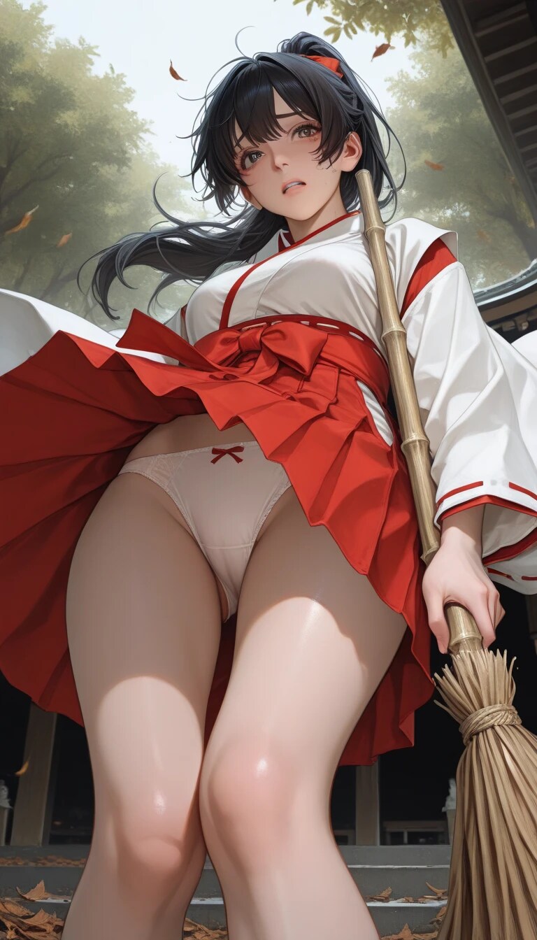 ミニスカ巫女さん