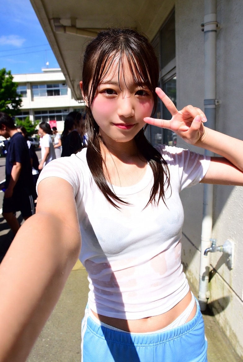 運動着でピース②