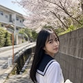 Petals Caught in Her Hair 4枚目
